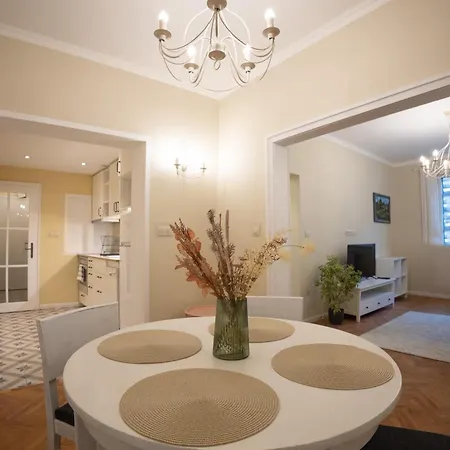Planeta Dos Sonhos - Fast Wi-fi, 1bdr, Centre Apartment