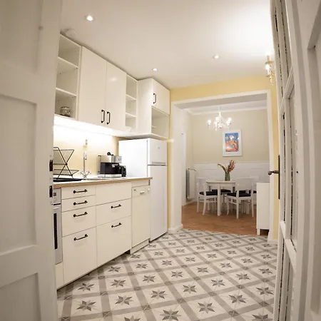 Planeta Dos Sonhos - Fast Wi-fi, 1bdr, Centre Apartment Sofia
