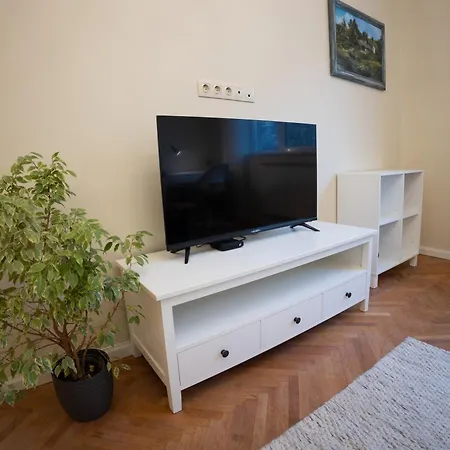 Planeta Dos Sonhos - Fast Wi-fi, 1bdr, Centre * Sofia